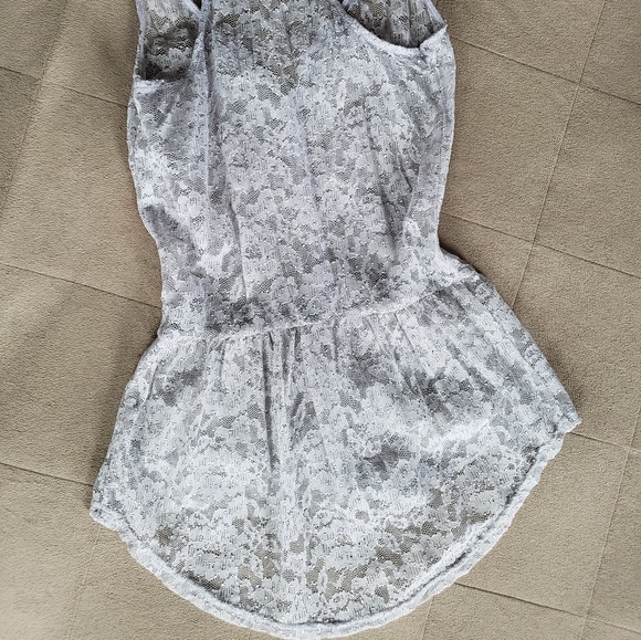Button up lace tank - Picture 8 of 8
